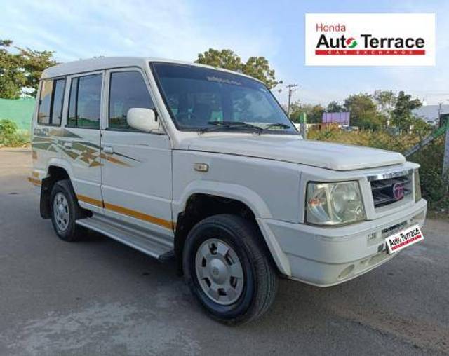 https://images10.gaadi.com/usedcar_image/4425282/original/1e59dfa66a6e11d8060f4c15cfa3e1cd.jpeg?imwidth=6400