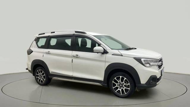 https://images10.gaadi.com/usedcar_image/4425342/original/98c5c6c7a720c20b2e1ad1e2cbc94d93.jpg?imwidth=6400