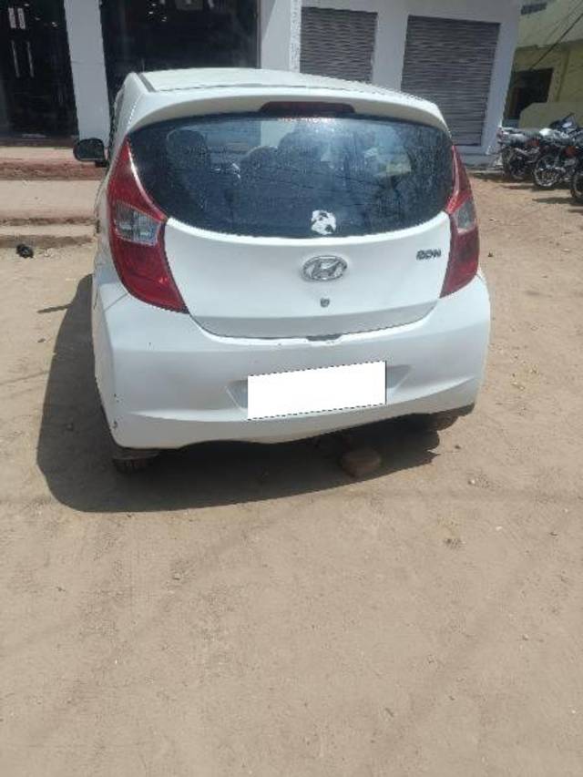 https://images10.gaadi.com/usedcar_image/4425410/original/processed_89598342-ea81-49cf-87eb-d43a1765dced.jpg?imwidth=6401