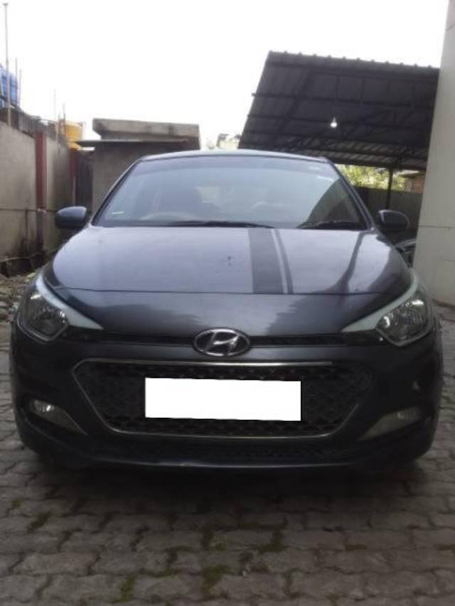 https://images10.gaadi.com/usedcar_image/4425512/original/processed_38546f2c-b340-463b-a90c-63d55acc211d.jpg?imwidth=6402