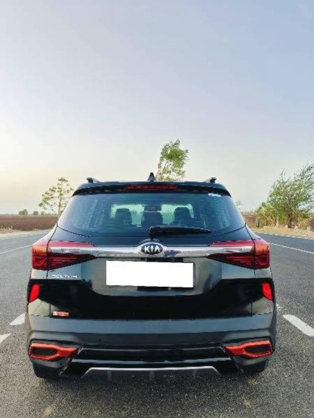 https://images10.gaadi.com/usedcar_image/4425635/original/processed_37b34ff5-b4cc-4d94-86e1-76888c29e1ac.jpeg?imwidth=6401