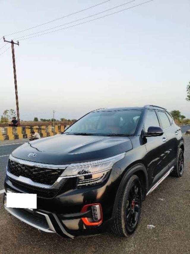 https://images10.gaadi.com/usedcar_image/4425635/original/processed_ac2b5afe-6eac-4e0e-810f-c937bbabaa21.jpeg?imwidth=6400