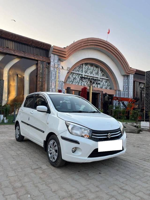 https://images10.gaadi.com/usedcar_image/4425879/original/processed_940efcbb961d3cc9e2857e86e489b712.jpg?imwidth=6400