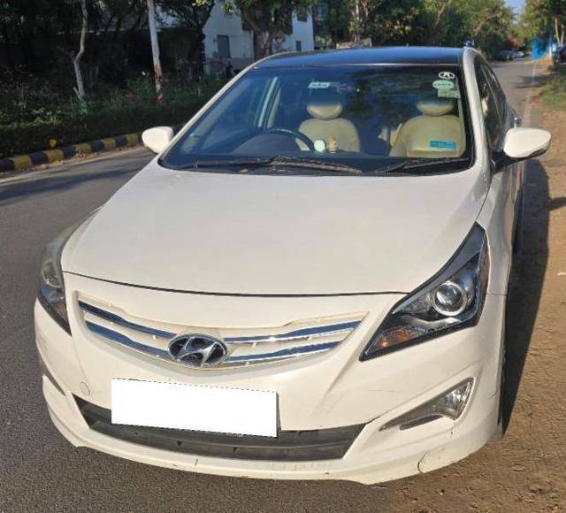 https://images10.gaadi.com/usedcar_image/4426221/original/8939616258126bcd0e059cb746286098.jpg?imwidth=6402
