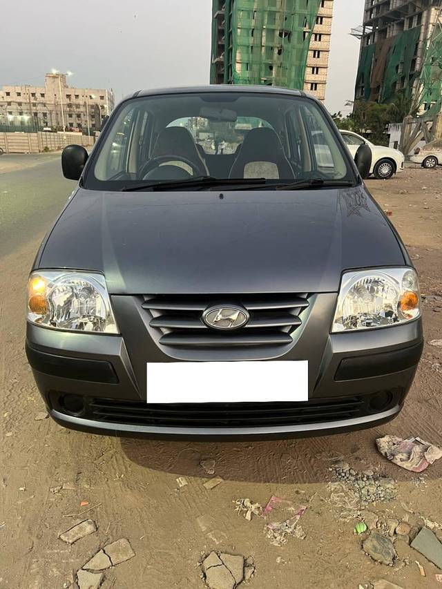 https://images10.gaadi.com/usedcar_image/4426359/original/processed_fe17eec81e0f212a41a8a54463c68d73.jpg?imwidth=6400