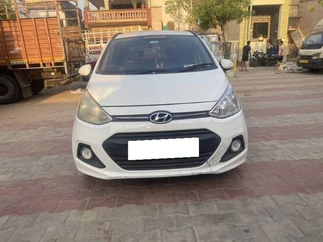 https://images10.gaadi.com/usedcar_image/4426394/original/8aea43d0fa0b21302a9619f4597299ba.jpg?imwidth=6402