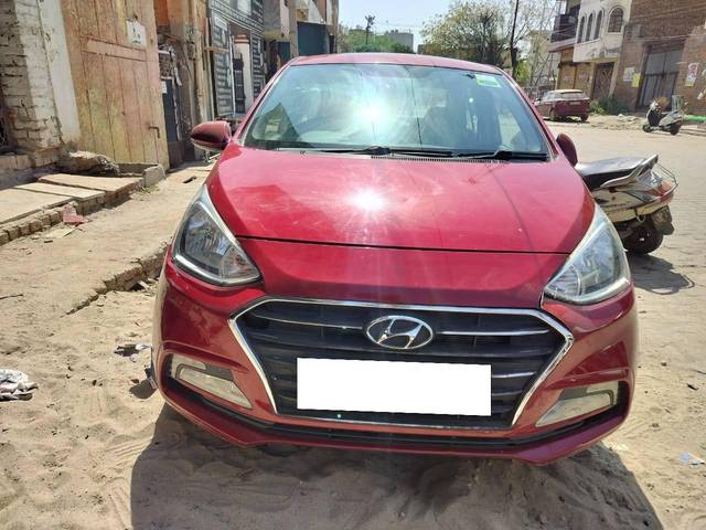 https://images10.gaadi.com/usedcar_image/4426426/original/processed_3f5712beaa1884105e2fff790ee8f92d.jpg?imwidth=6402