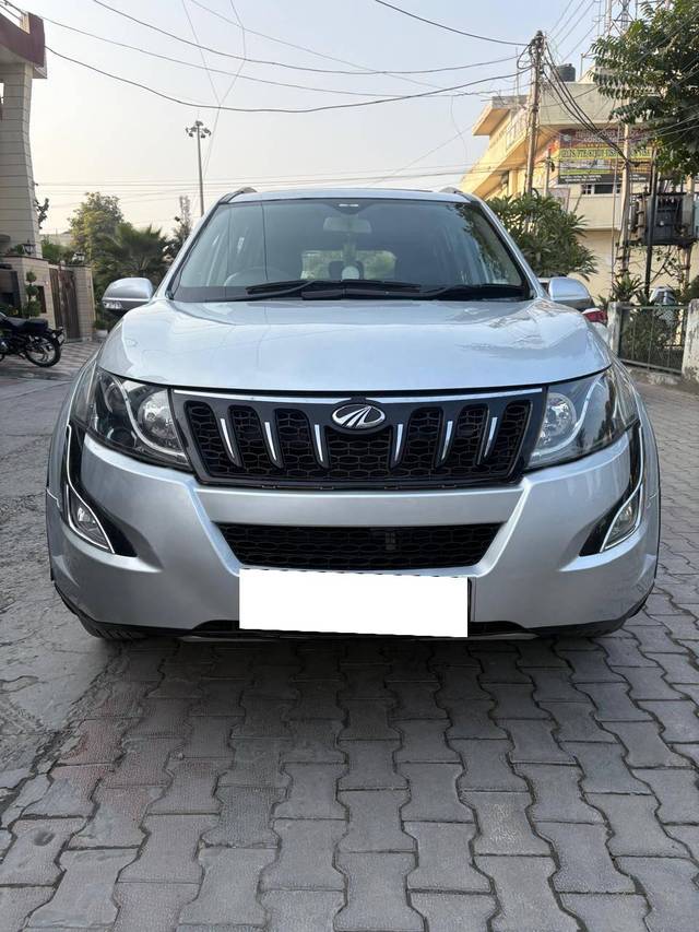 https://images10.gaadi.com/usedcar_image/4426576/original/processed_789784f717110006785f35af69cc104b.jpeg?imwidth=6402