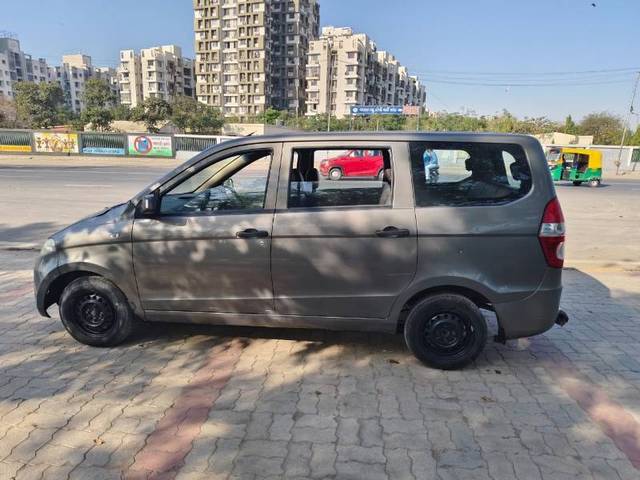 https://images10.gaadi.com/usedcar_image/4426594/original/569fe3441ceeaf185881a81bd9ffb48f.jpg?imwidth=6400