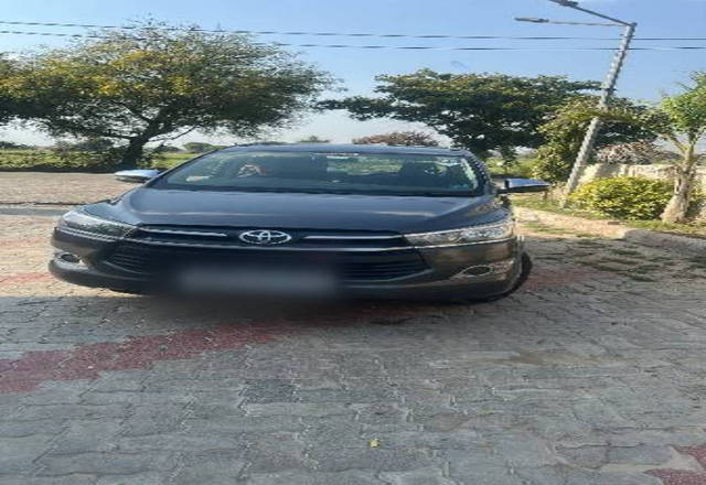 https://images10.gaadi.com/usedcar_image/4426732/original/2c6aa99ce54bb2e41fa4e7e1b38cab40.jpeg?imwidth=6400