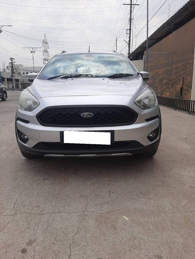 https://images10.gaadi.com/usedcar_image/4427084/original/processed_bc8437f4ed7e7299b759995f97a304b9.jpg?imwidth=6400