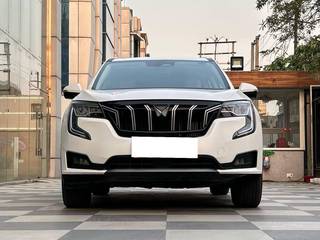 Mahindra XUV700 Mahindra XUV700 AX7 7Str AT