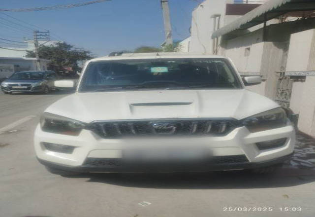 https://images10.gaadi.com/usedcar_image/4427144/original/93aabe4feb568f75e558fbbe9d5b848b.jpg?imwidth=6400