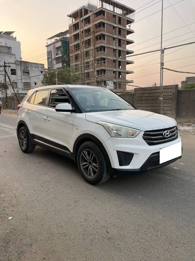 https://images10.gaadi.com/usedcar_image/4427305/original/processed_6a946567f4bb1723ca2a3ead94dcbfb7.jpg?imwidth=6400