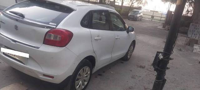 https://images10.gaadi.com/usedcar_image/4427314/original/70c3b681c46742bd385c22f7eef980db.jpg?imwidth=6402