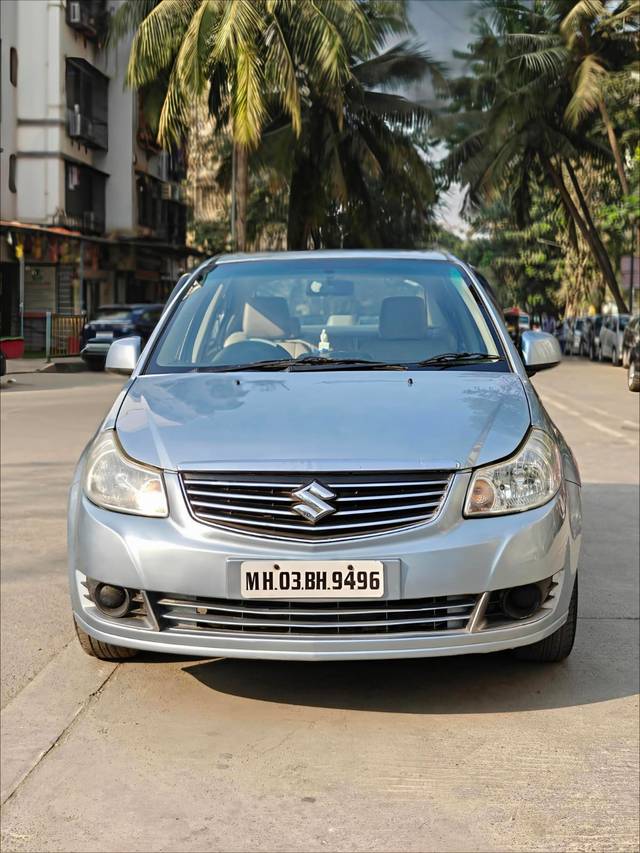 https://images10.gaadi.com/usedcar_image/4427404/original/ba97d619cb468c52ba1dd86d51c75356.jpg?imwidth=6400