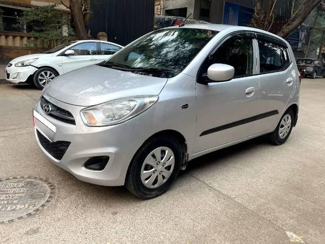 https://images10.gaadi.com/usedcar_image/4427767/original/processed_701e5bd3-df5d-494b-b24a-1d9108d99765.jpg?imwidth=6401