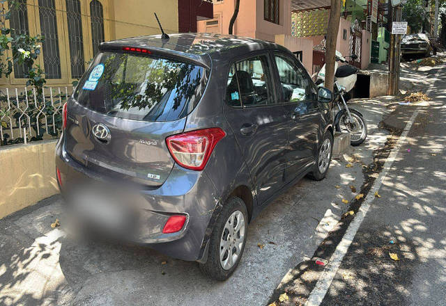 https://images10.gaadi.com/usedcar_image/4428349/original/9a947801721dd7620bf9d3c96ee6c409.jpg?imwidth=6400