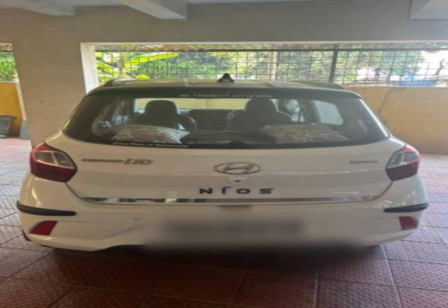 https://images10.gaadi.com/usedcar_image/4428571/original/8ce84bfb024cf21f108fd4c2ec53ddc0.jpeg?imwidth=6400