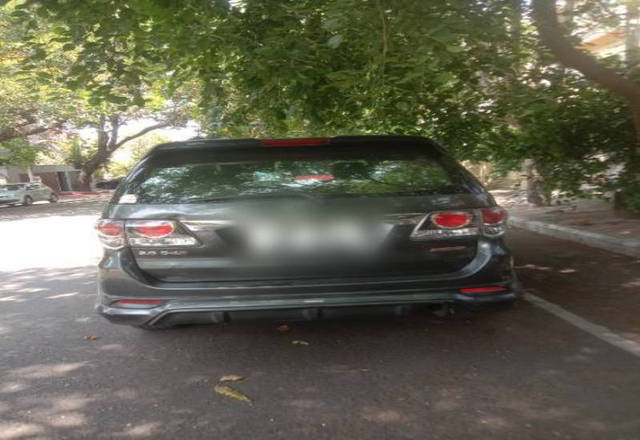 https://images10.gaadi.com/usedcar_image/4428712/original/592b2b5ceb2d578fca9c5726ffb7369a.jpg?imwidth=6400