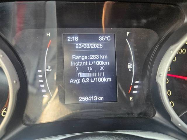 https://images10.gaadi.com/usedcar_image/4428888/original/22553d20c1db28cff32007f32c9bd402.jpg?imwidth=6402