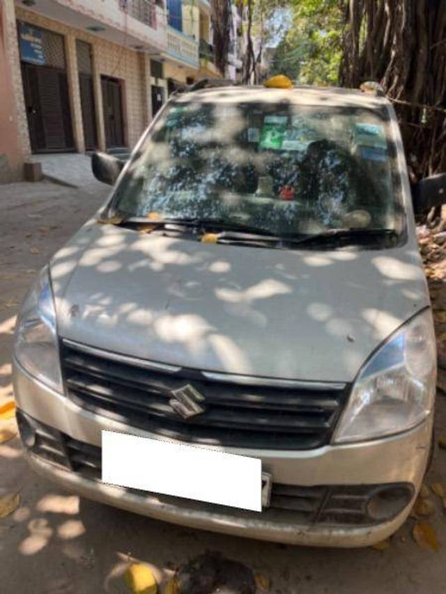 https://images10.gaadi.com/usedcar_image/4429330/original/f4ecea5fd84a0c08ea66d70cfcd5f2d5.jpeg?imwidth=6401
