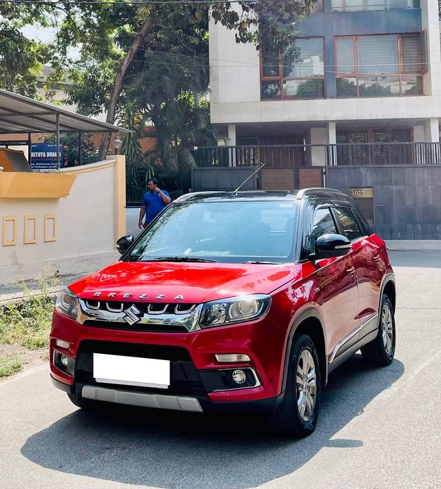 https://images10.gaadi.com/usedcar_image/4429652/original/processed_38cd622f-2194-4a7d-af0b-1826b330b7a0.jpg?imwidth=6402