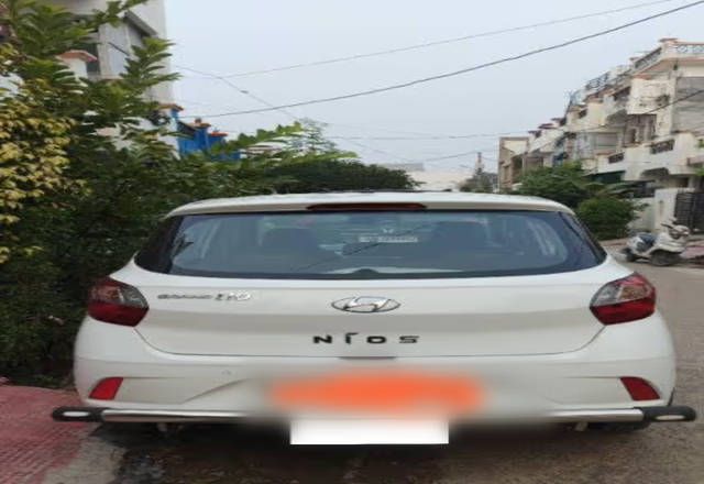 https://images10.gaadi.com/usedcar_image/4429655/original/804dcd41-05e1-4490-8642-3b9ddc716509.?imwidth=6402