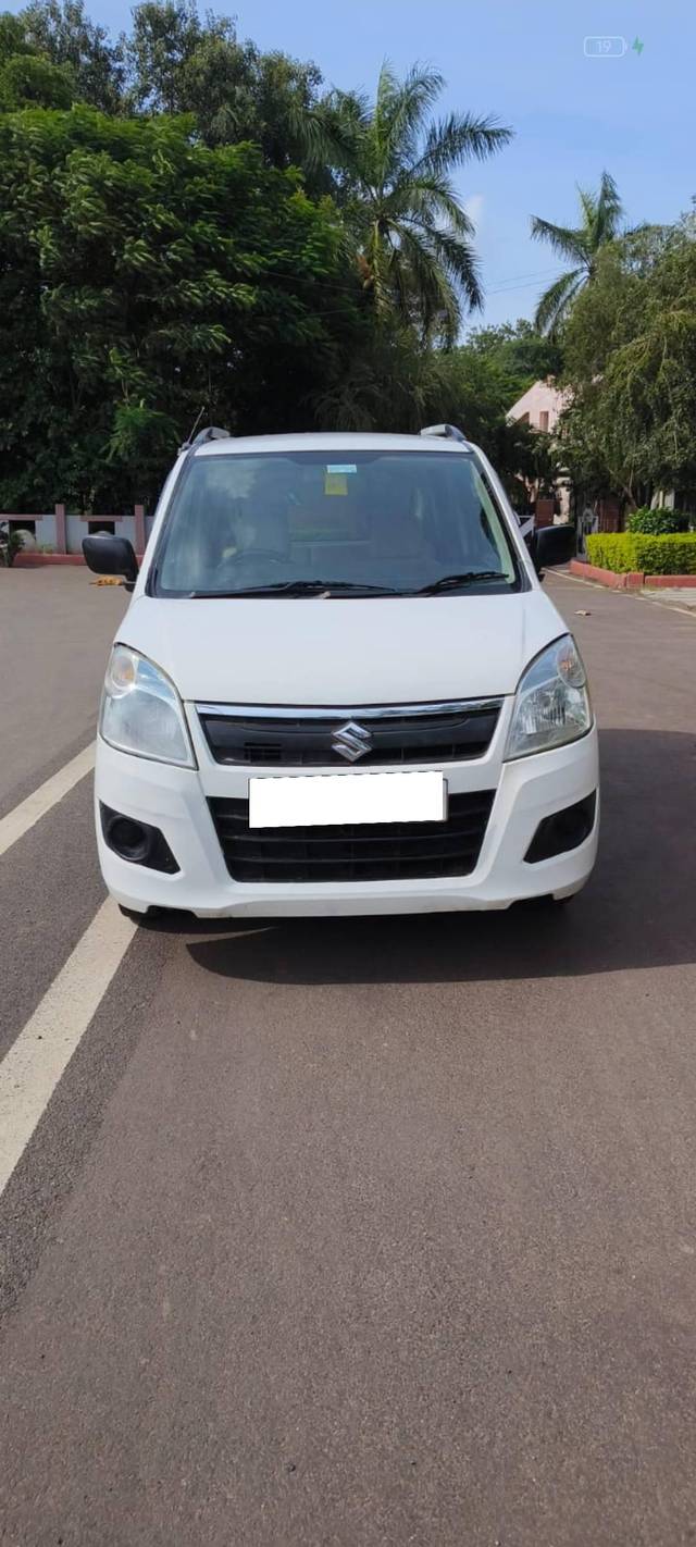 https://images10.gaadi.com/usedcar_image/4429721/original/processed_df86012fbb7c12a2d8917774ac13a27a.jpg?imwidth=6402