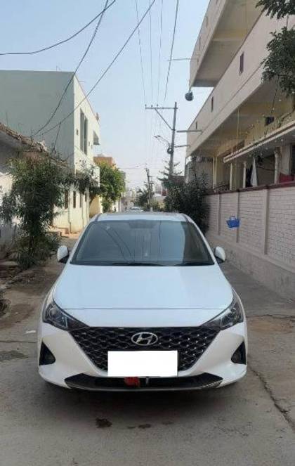 Hyundai Verna SX
