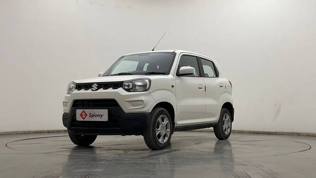 https://images10.gaadi.com/usedcar_image/4431745/original/3699e270f2688fe354a0f996322849ca.JPG?imwidth=6400