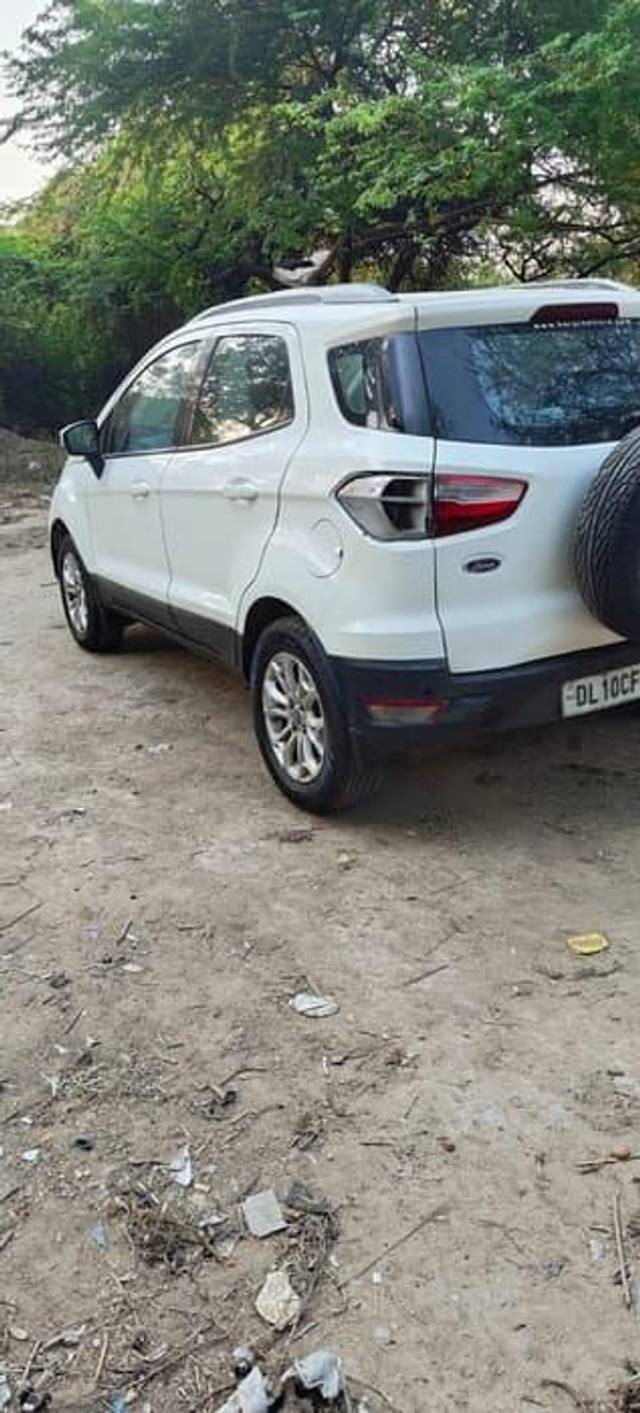https://images10.gaadi.com/usedcar_image/4432386/original/processed_d8ca6ad8e17fd156a0f468c5798f7088.jpg?imwidth=6401