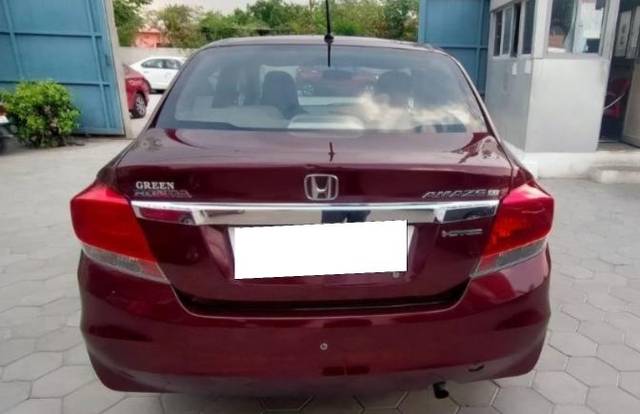 https://images10.gaadi.com/usedcar_image/4433073/original/processed_e820c626-2419-49b7-a4ee-4c1496fc7d05.jpg?imwidth=6401