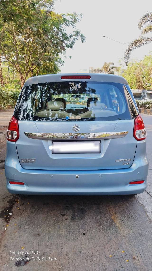 https://images10.gaadi.com/usedcar_image/4433235/original/processed_ef6fbd2f339f03e6cd0eb5059c3501d2.jpg?imwidth=6402