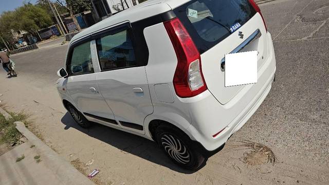 https://images10.gaadi.com/usedcar_image/4434701/original/processed_1601fe26-6537-4b30-b679-c266a9ff982d.jpg?imwidth=6402
