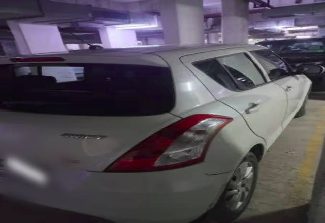 https://images10.gaadi.com/usedcar_image/4434730/original/1f333c67-4fa6-4dcb-867d-0bfe09aeeafc.?imwidth=6402