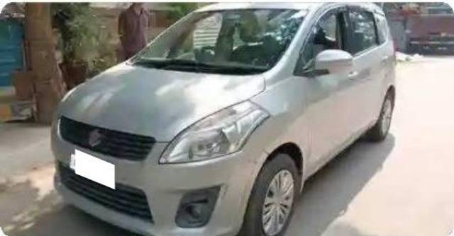 https://images10.gaadi.com/usedcar_image/4435142/original/processed_d2ccd85a-43ad-4595-8881-ce93051a6365.jpeg?imwidth=6401