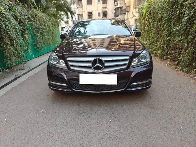 https://images10.gaadi.com/usedcar_image/4435332/original/processed_2768921dd9213a207a4477c6a31596a2.jpg?imwidth=6400