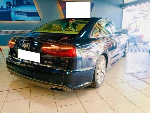 https://images10.gaadi.com/usedcar_image/4435458/original/processed_0a9338eb0dc85377c69e80aacee537c6.jpg?imwidth=6402