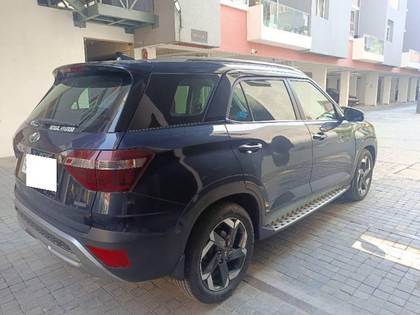 Hyundai Alcazar 1.5 Signature (O) 7-Seater Diesel AT Hyundai Alcazar 1.5 Signature (O) 7-Seater Diesel AT