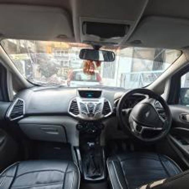 https://images10.gaadi.com/usedcar_image/4436092/original/73ad00aafe176c8376e97ce83abbaa0f.jpg?imwidth=6402