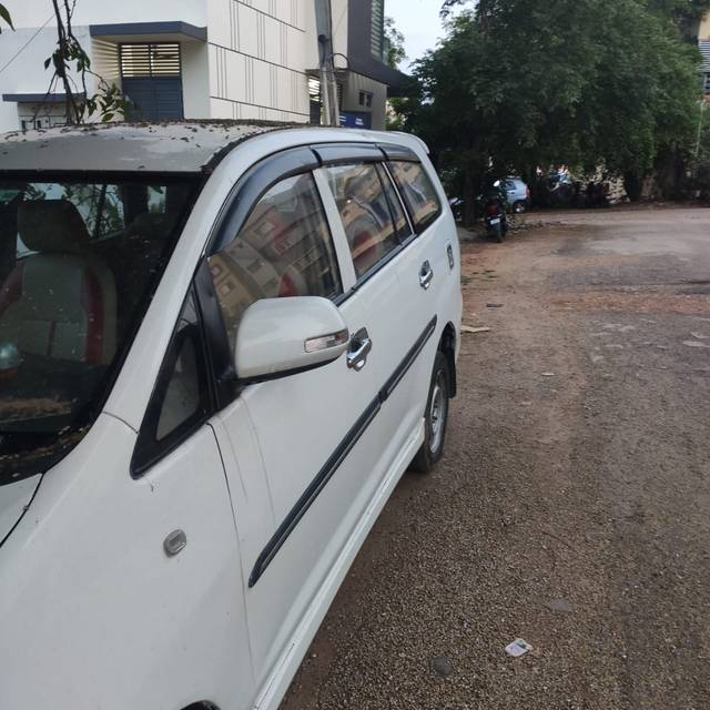 https://images10.gaadi.com/usedcar_image/4436328/original/ac05ab78-95f3-4e11-931a-d4840d79dc69.jpg?imwidth=6401