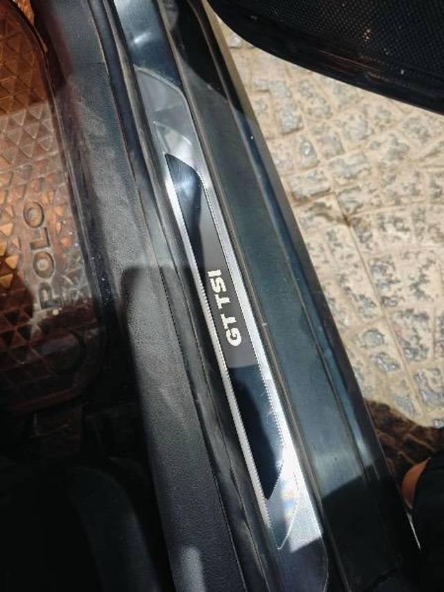 https://images10.gaadi.com/usedcar_image/4436698/original/processed_2947f33b-c11d-408a-bc84-d3c153c82809.jpeg?imwidth=6400