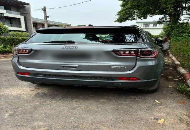 https://images10.gaadi.com/usedcar_image/4436750/original/41450e7c-2211-4094-a3ee-c102a06e53f5.?imwidth=6401