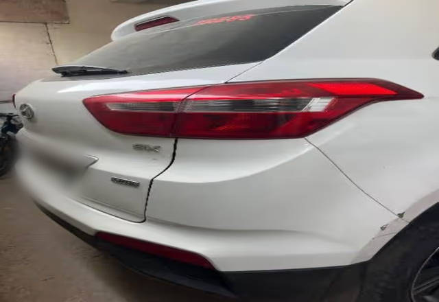 https://images10.gaadi.com/usedcar_image/4437456/original/2e275556-71d5-4d61-9394-e7f8dc7682fc.?imwidth=6401