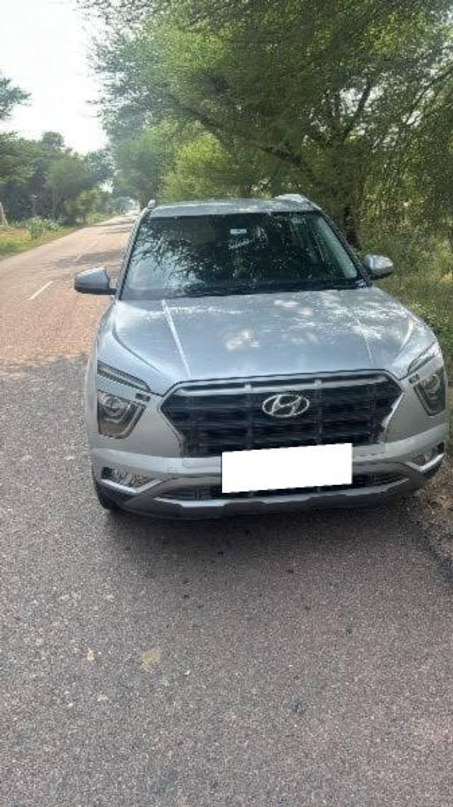 https://images10.gaadi.com/usedcar_image/4437731/original/processed_392a003d-d168-4666-a311-14f4d2600ecc.jpeg?imwidth=6401