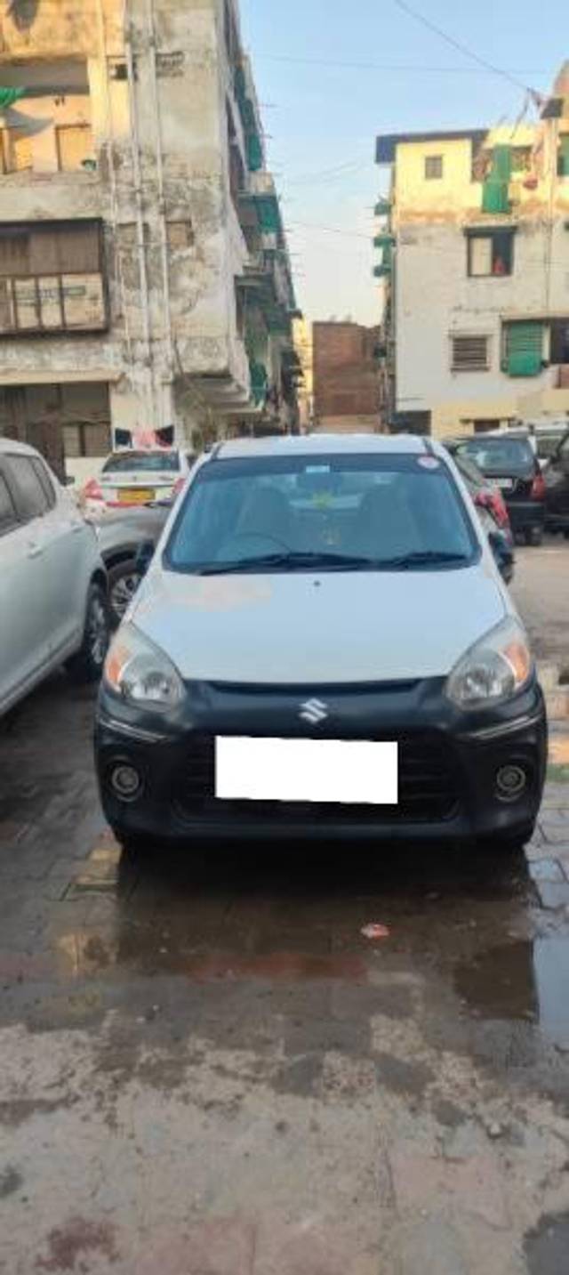 https://images10.gaadi.com/usedcar_image/4438222/original/processed_d73888ac-dab9-4055-9a06-176cedce761b.jpg?imwidth=6400