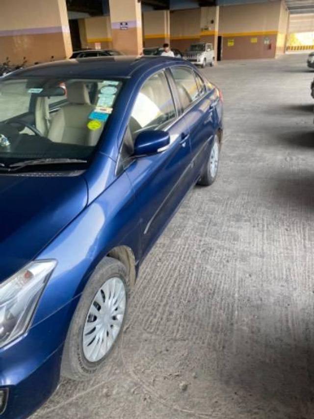 https://images10.gaadi.com/usedcar_image/4438401/original/processed_3b730c78-de0e-45a0-9d16-d5c2a50acb78.jpeg?imwidth=6400