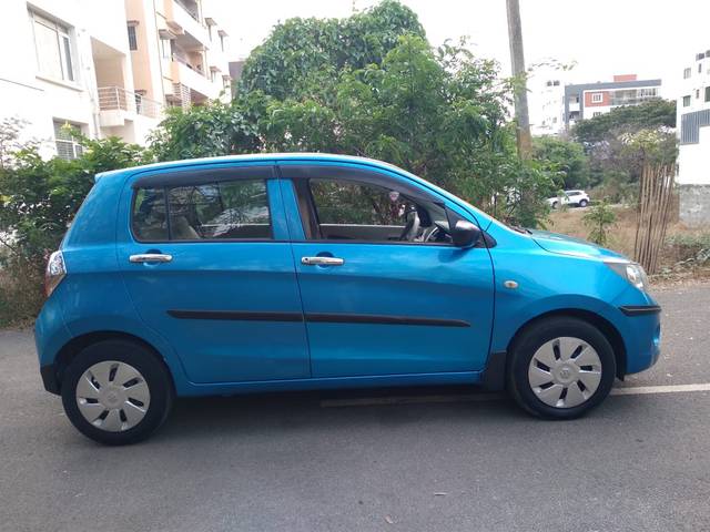 https://images10.gaadi.com/usedcar_image/4438432/original/fbfc8ab6779d4d76bd32dfe6033fc330.jpg?imwidth=6401