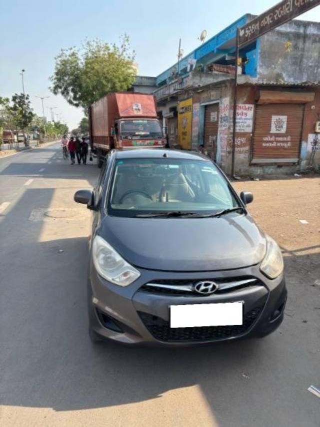 https://images10.gaadi.com/usedcar_image/4438698/original/processed_1195ac75-c105-40eb-9c9e-0166b5399ec5.jpg?imwidth=6400